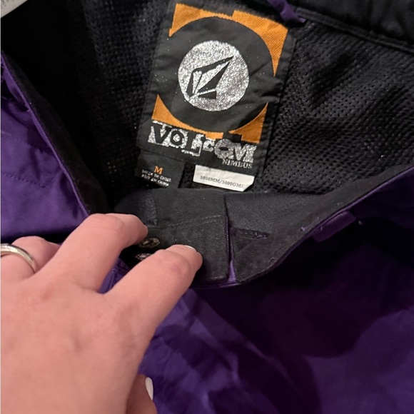Volcom Deep Purple Snow Gear - Picture 3 of 7